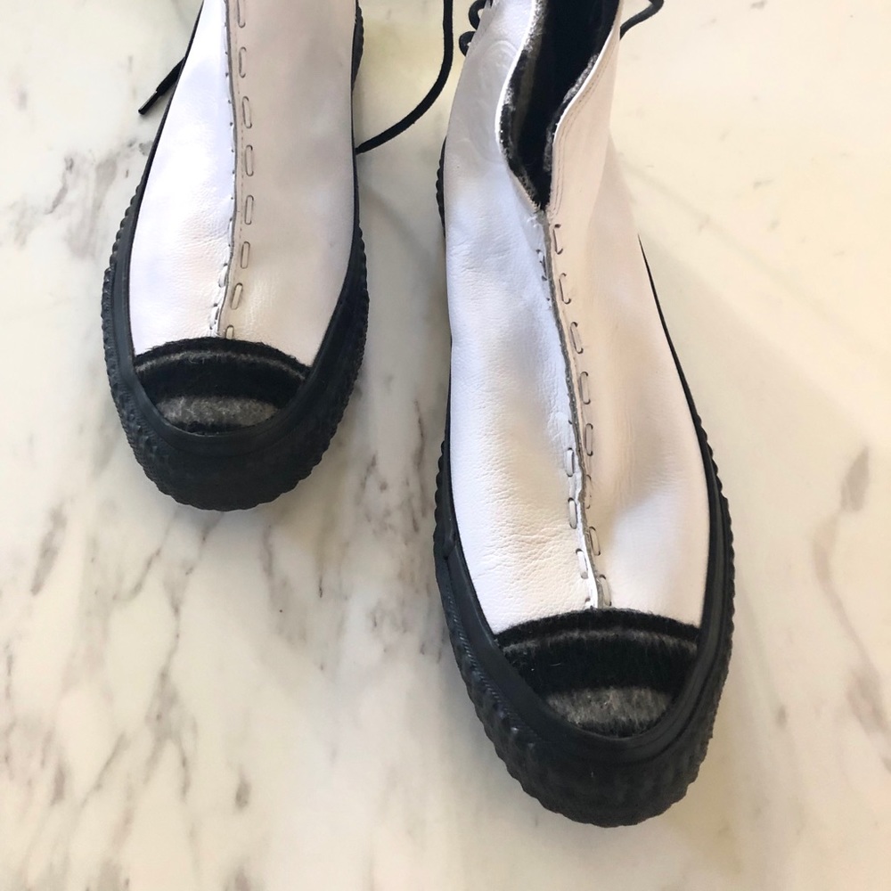 White leather Converse Rare